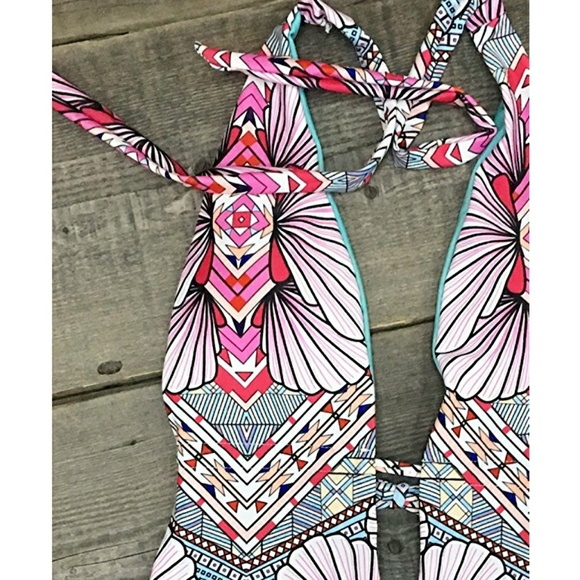 Deep V Neck One piece - Picture 2 of 7